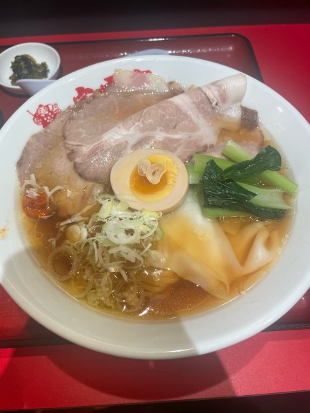 「特製ワンタン麺」@宝雲亭の写真