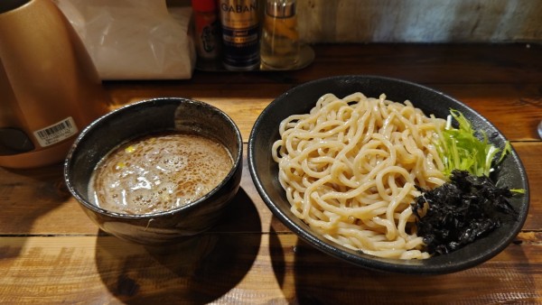 「魚介豚骨つけめん（大盛）」@麺喰処 じゃジャ旨の写真