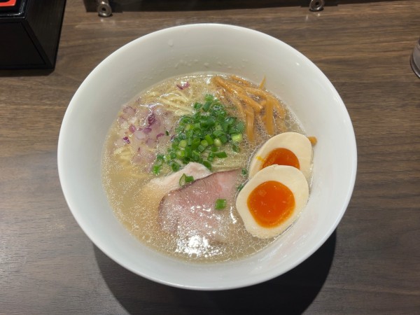 「味玉はまぐりそば」@中華そば みた葉の写真