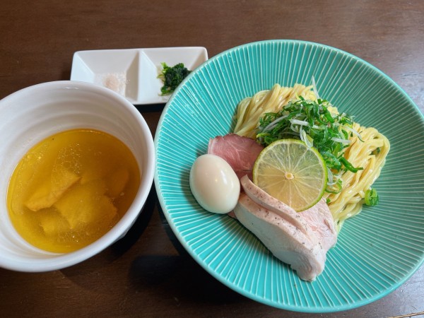 「つけ蕎麦　塩（300g）＋特製トッピング」@麺や 虎徹の写真