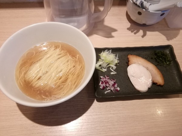 「(１月水曜日限定)煮干しそば(1000円)」@麺屋 一燈の写真