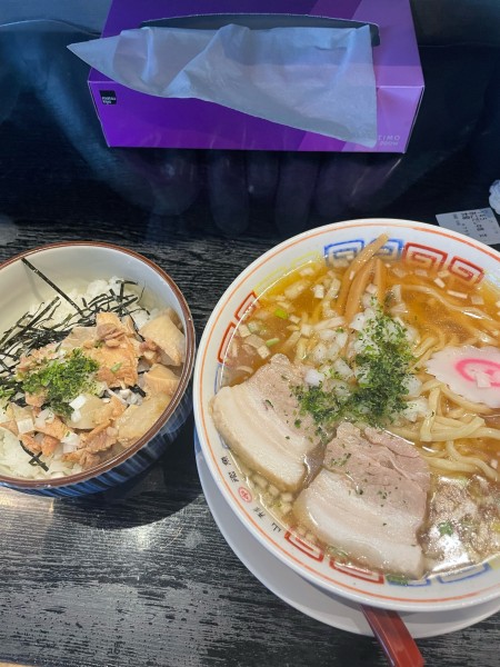 「らーめん 肉ご飯」@山形 飛魚 亞呉屋 仙台店の写真