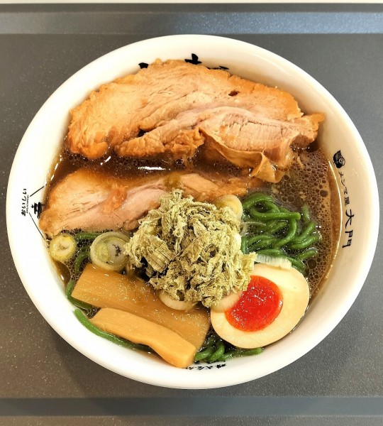 「(限定)宇宙に最も近いラーメン世界一極厚チャーシュー 1600円」@人類みな麺類 JR名古屋駅・幻の1番線の写真