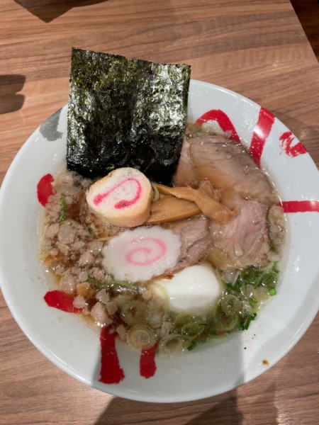 「特極みラーメン醤油」@函館麺厨房あじさい 新千歳空港店の写真