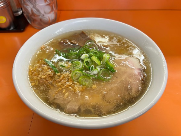 「ラーメン しお味」@支那そば あおばの写真