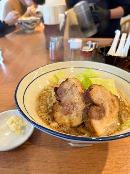 「醤油とんこつ　880円」@らーめん勇の写真