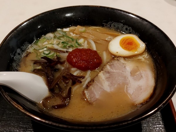 「旨辛とんこつ（醤油　辛みそ入り：880円）」@麺家 匠の写真