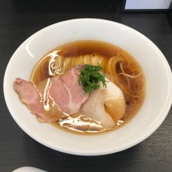 鶏そば 800円＋鶏皮炙りごはん 200円