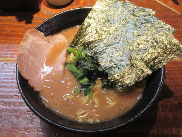 「ラーメン（800円）」@麺家 たっとびの写真