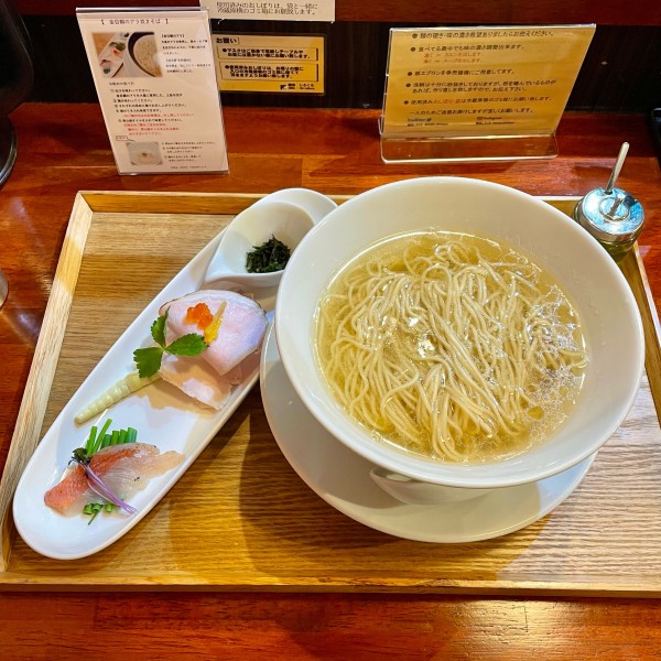 「金目鯛のアラ炊きそば」@麺処しろくろの写真