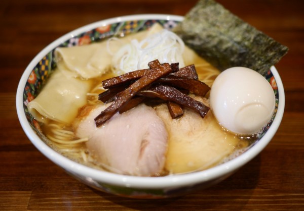 「奈つやのもちもち雲呑味玉中華そば」@奈つやの中華そばの写真