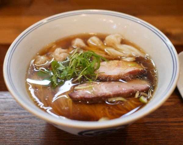 「特上醤油らぁ麺」@Ramen FeeLの写真