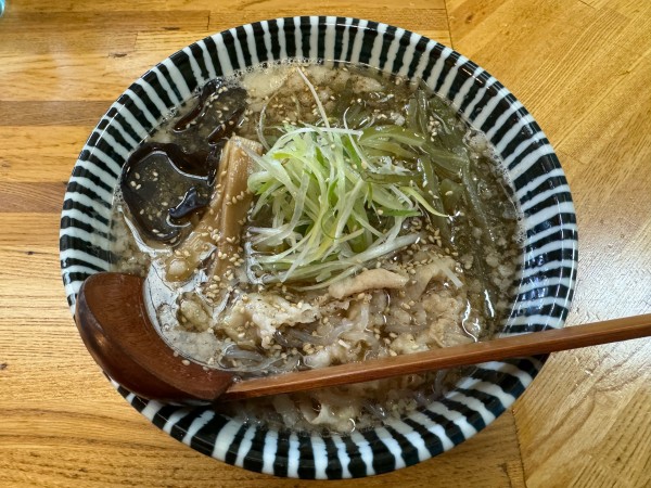 「二回戦しょう油らーめん　930円」@すすきの絶倫らーめんの写真