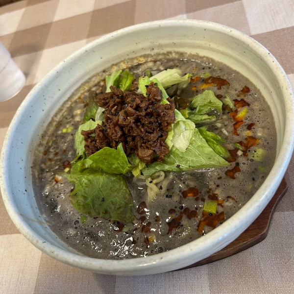 「黒胡麻担々麺」@中華食堂 担担の写真