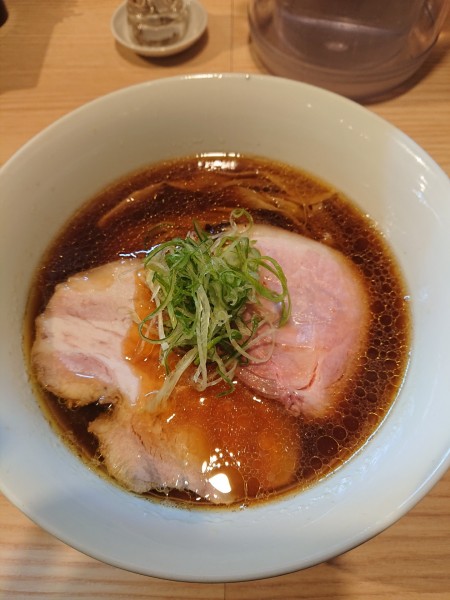 「醤油らぁ麺」@中村麺三郎商店の写真