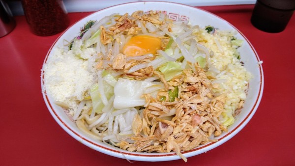 「汁なし(ヤサイ少なめ･ニンニク)+粉チーズ」@ラーメン二郎 湘南藤沢店の写真