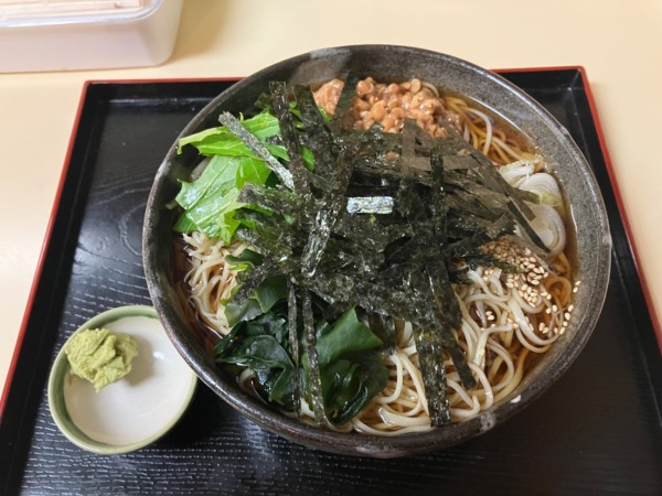 「冷やし納豆そば大盛り」@やぶ千の写真