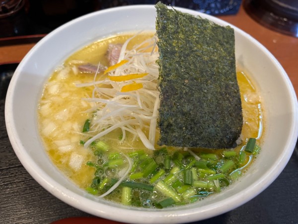 「鶏そば（濃厚で中太）」@麺屋 力の写真