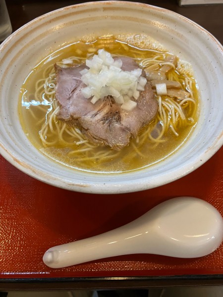 「煮干し塩らーめん900円＋岩のりごはん200円」@麺屋むどうの写真