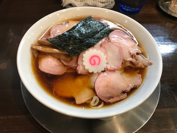 「東京醤油ラーメン焼豚増」@自家製麺 うるちの写真