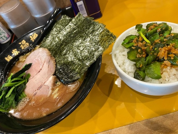 「ラーメン　ライス　900」@横浜家系ラーメン 麺家福増の写真