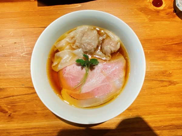 「ワンタン醤油らぁめん:1,450円」@麺 ふじさきの写真