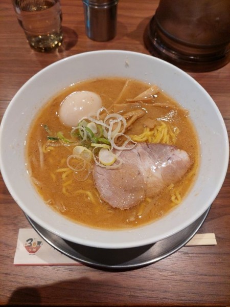 「30年前の味噌ラーメン味玉入り」@すみれ 新横浜ラーメン博物館店の写真