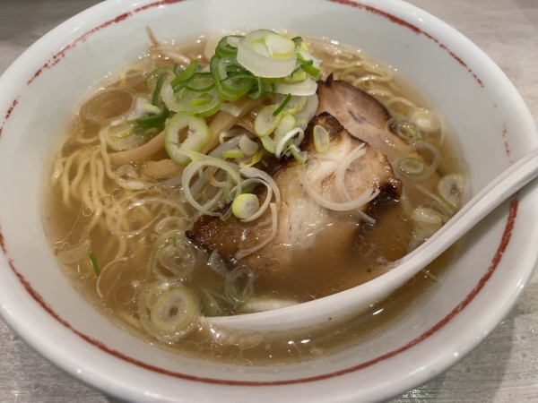 「牛骨ラーメン塩」@ラーメン一刻の写真