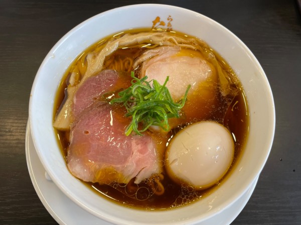 「特製醤油らぁ麺　￥１１５０」@らぁ麺 たから田 鈴鹿白子店の写真