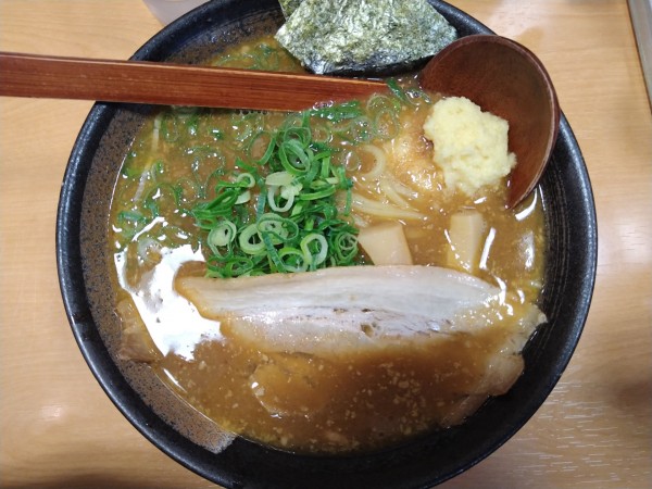 「藤岡味噌らーめん（刺激的）」@らーめん駿 ららん藤岡店の写真