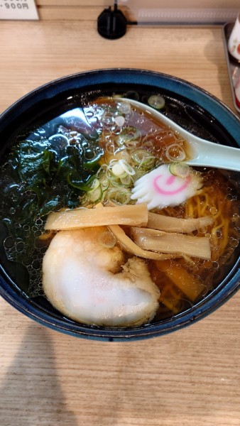 「醤油ラーメン500円＋大盛160円」@西華の写真