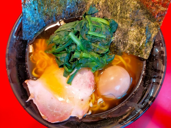 「ラーメン(並)800円+味玉50円」@家系総本山 ラーメン吉村家の写真