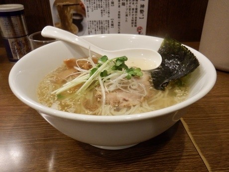 「塩らーめん」@神勢。の写真