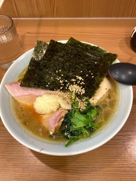 「ラーメン800」@家系らーめん 武将家 外伝の写真