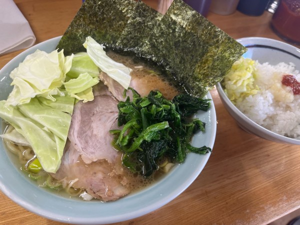 「チャーシューメン  ライス(小)  ¥1,200」@吉田家 本店の写真