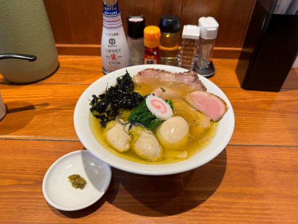 「特製塩そば（ピロ麺&濃いめ）」@麺屋 真心の写真