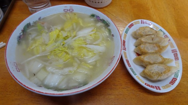 「タンメン（700円）＋餃子（300円）」@香 東中神店の写真