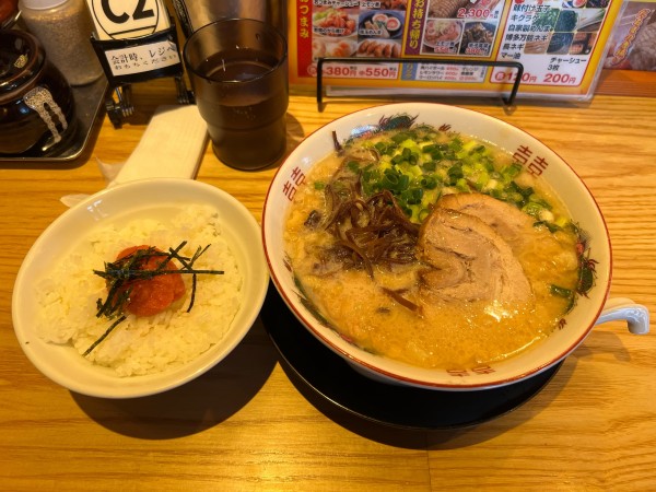 「鬼だるまラーメン　博多明太丼」@濃厚豚骨ラーメン だるま一家 府中分店の写真
