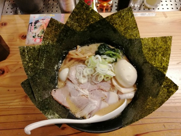「クリーミーとんこつ神明スペシャル」@クリーミーTonkotsuラーメン 麺家 神明 栄スカイル店の写真