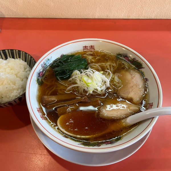 「醤油らーめん」@義けんラーメンの写真