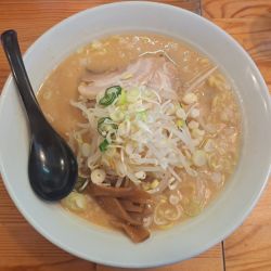 こってりみそラーメン中盛980円