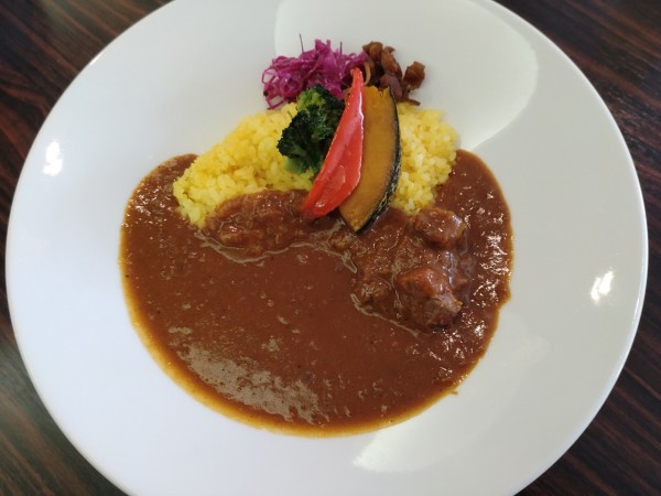 「南極シェフの特製エフカレー　１３００円　※」@レストラン エフの写真