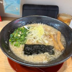 背脂醤油ラーメン