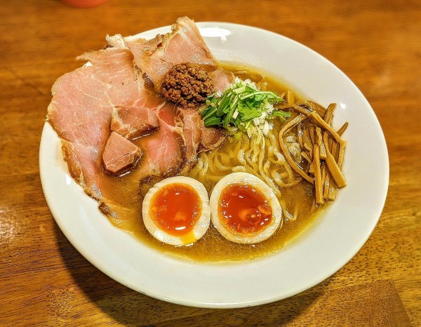「貝の白味噌らぁ麺【冬季限定】」@らぁ麺はうす Sumika0の写真