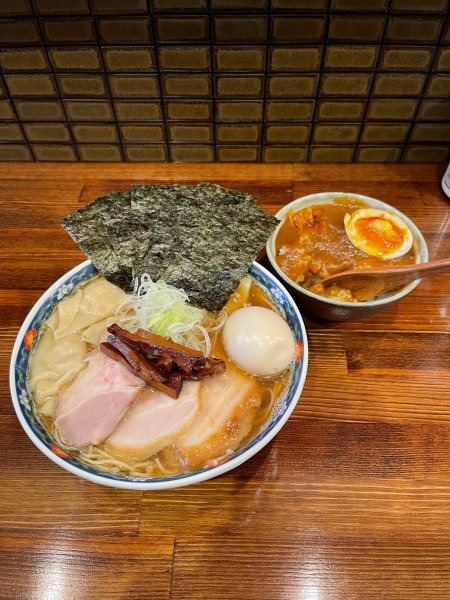 「もちもち雲呑味玉中華そば」@奈つやの中華そばの写真