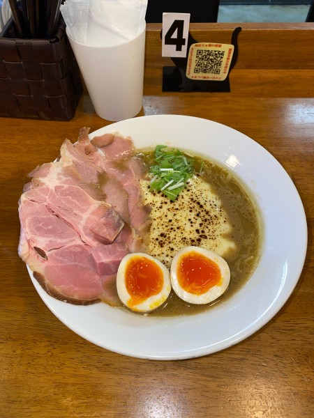 「燻製カキのフォルマージュらぁ麺特製¥1,460円(限定)」@らぁ麺はうす Sumika0の写真
