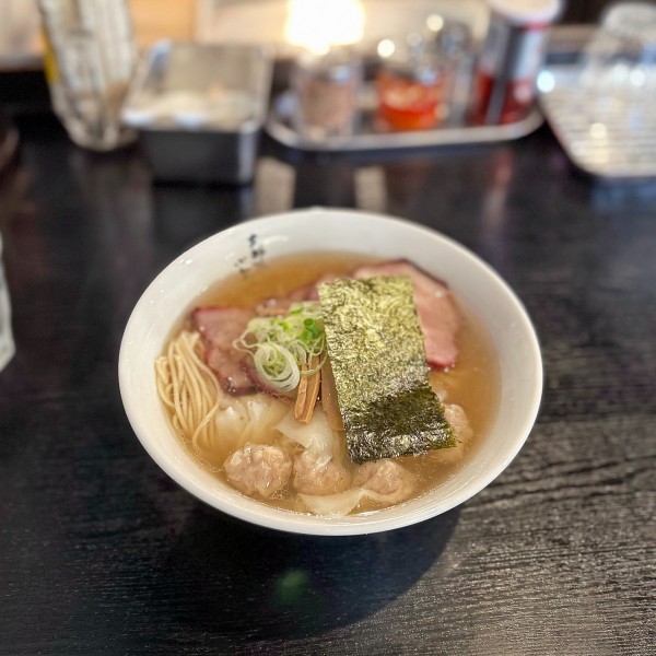 「チャーシューワンタンメン（塩）」@支那ソバ 小むろの写真