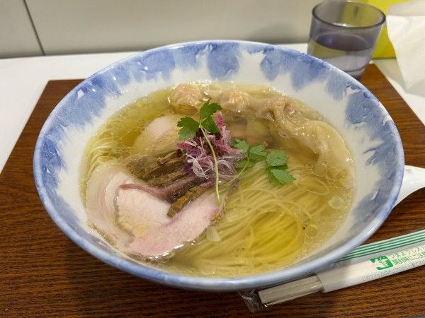 「特上塩らぁ麺」@Ramen FeeLの写真