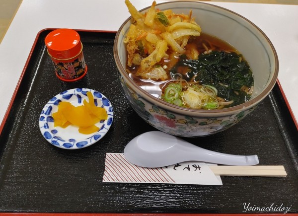 「天ぷらそば（580円）」@軽食コーナー 駒の写真