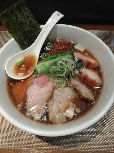 「醤油そば(トッピング：チャーシュー)」@麺処 はら田の写真